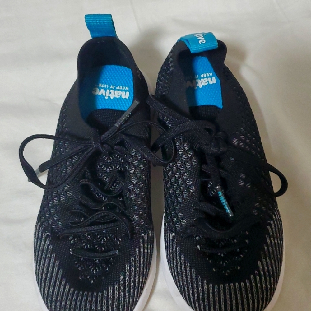 Native flexible shoes